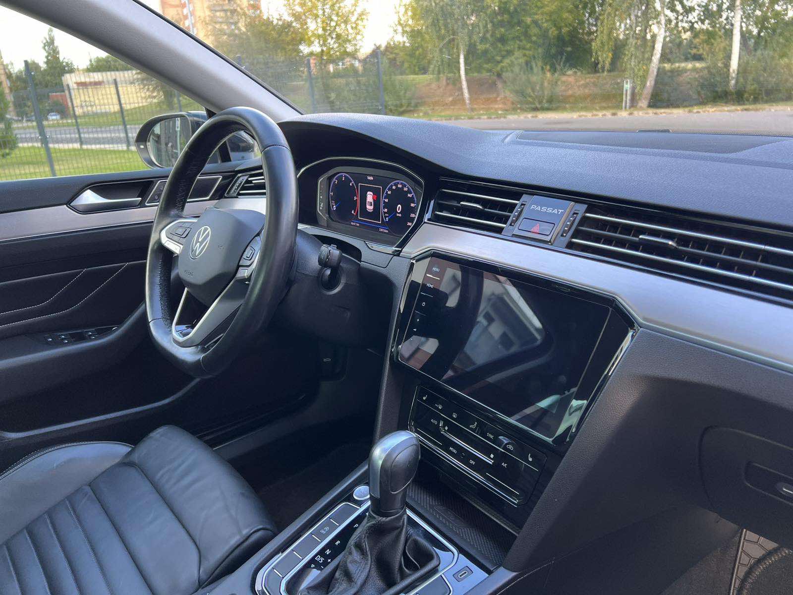 559726436_1385657623567649_9098114275308330225_n