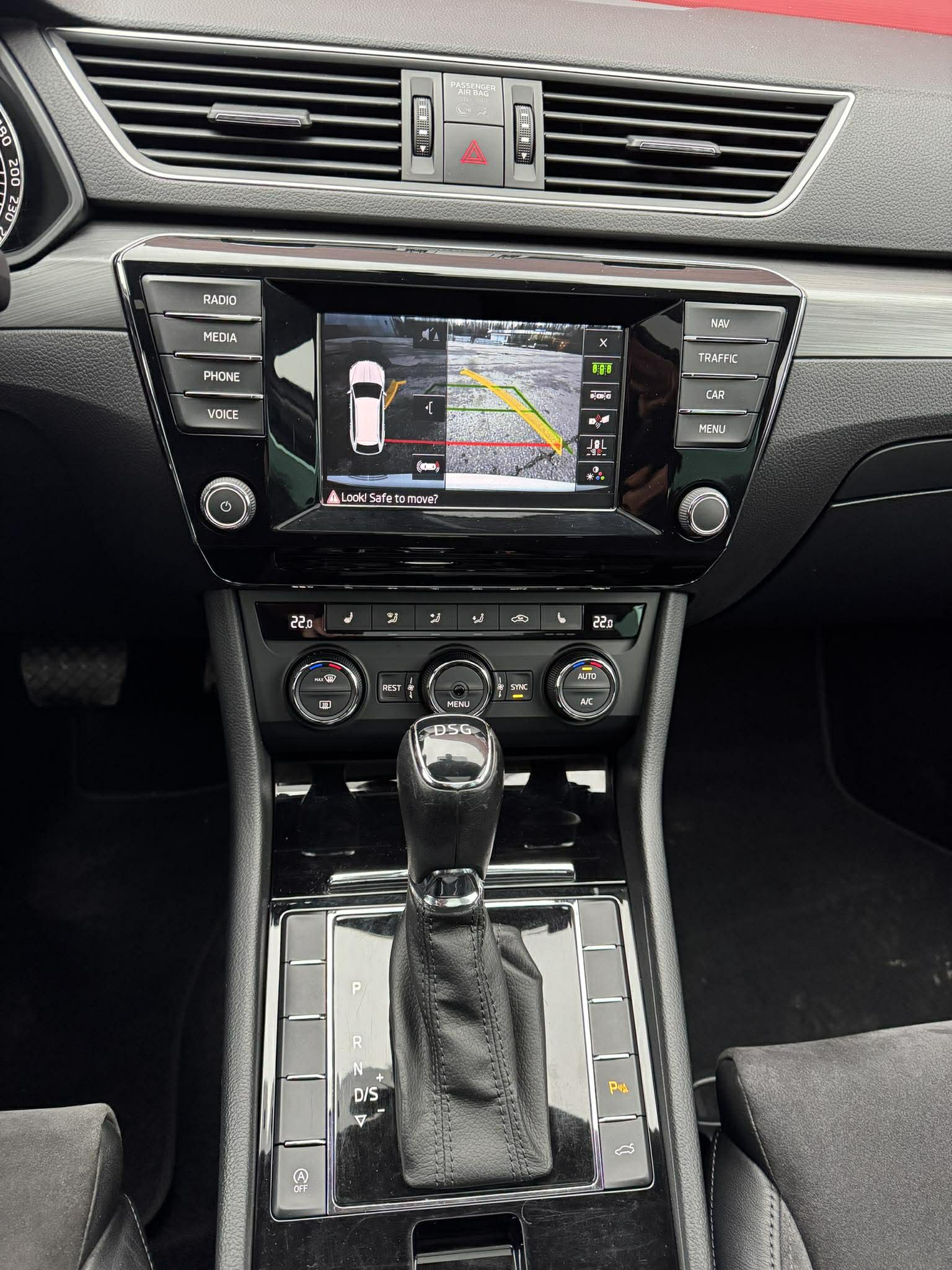 589958422_1437609541705790_7725836381868336367_n