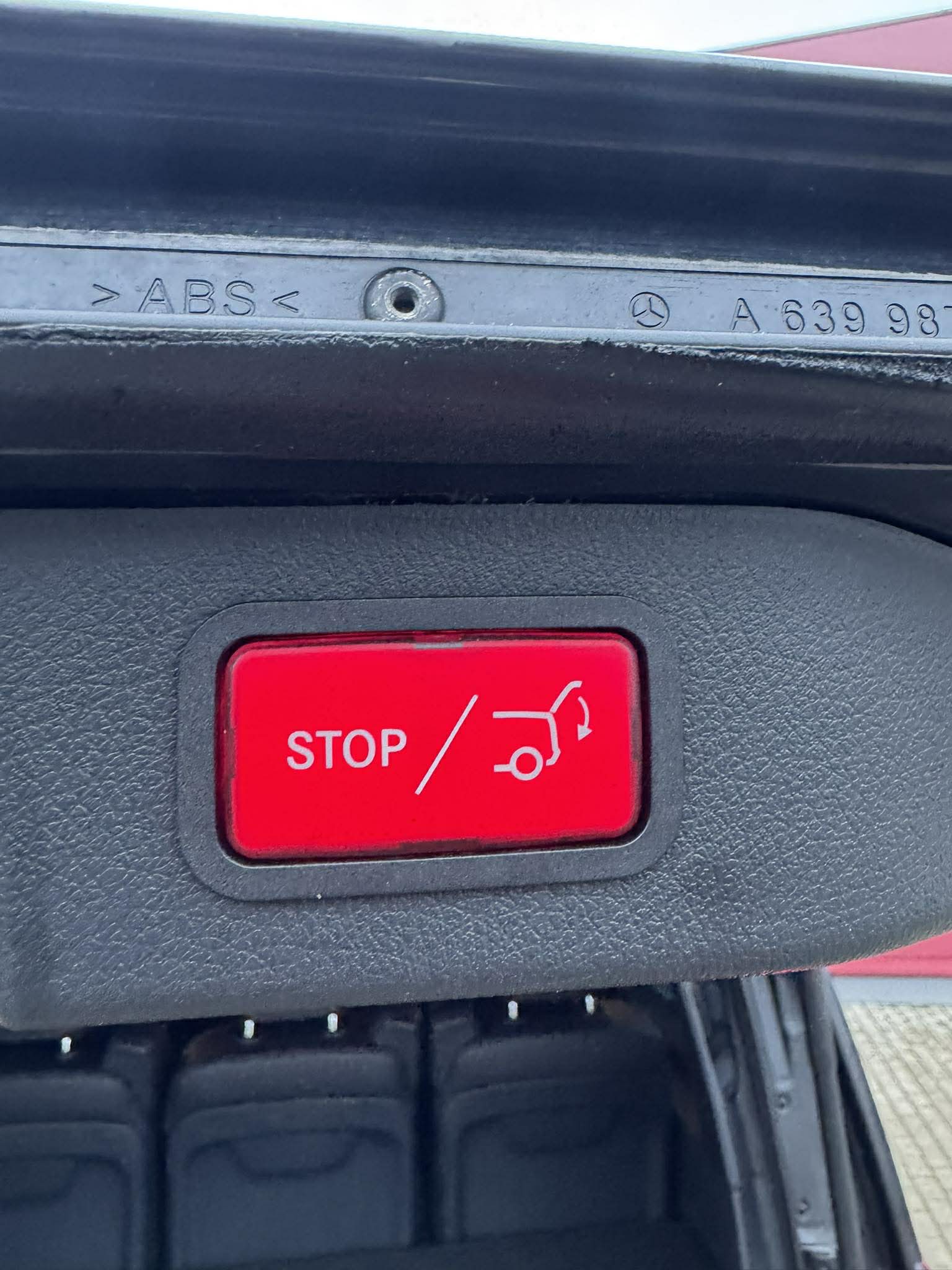 597394742_1436799365120141_6143422822983561523_n