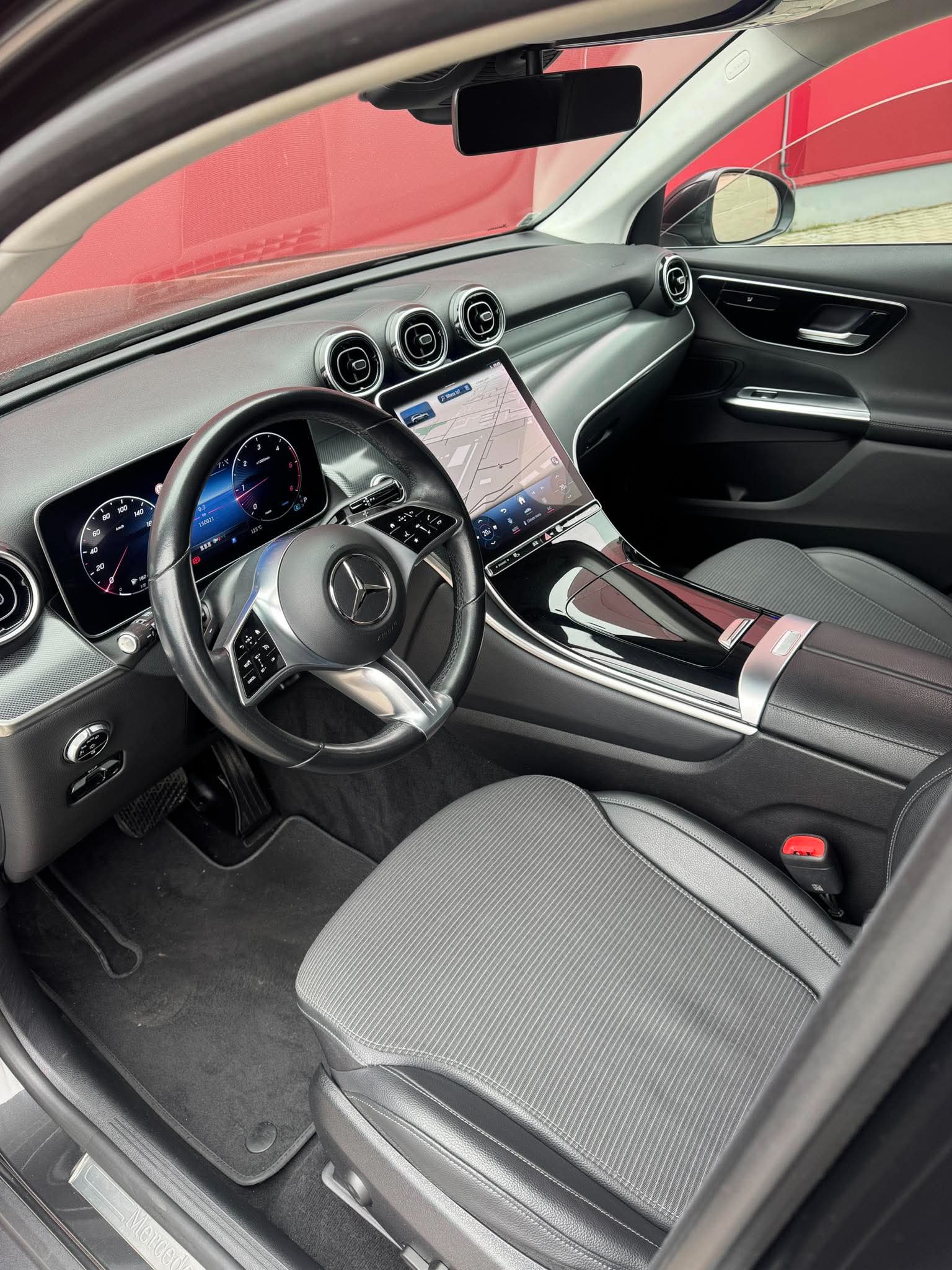 2023 MERCEDES-BENZ GLC220 - Image 8