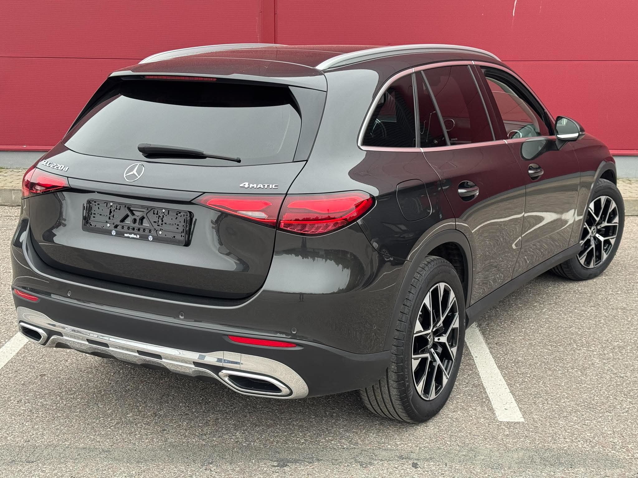 2023 MERCEDES-BENZ GLC220 - Image 4