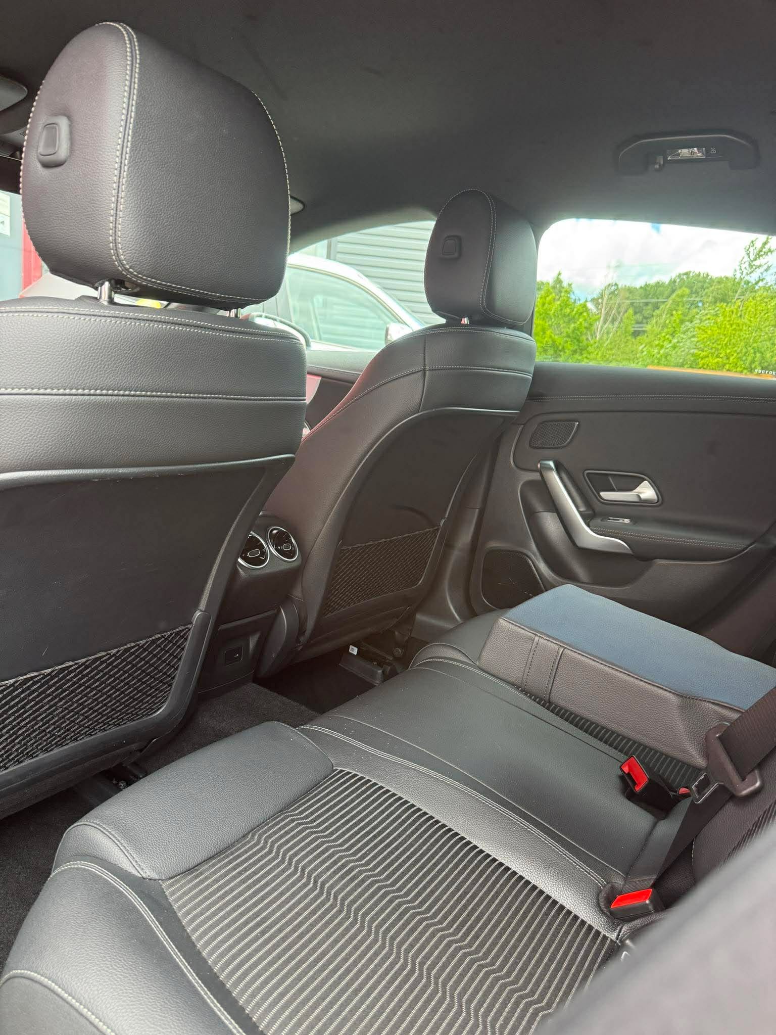 2021 MERCEDES-BENZ CLA200 - Image 9