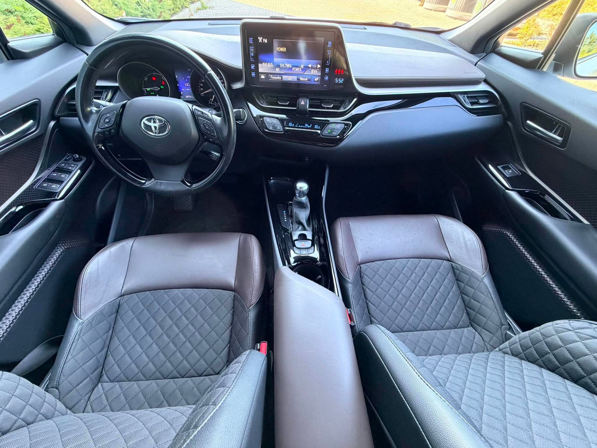 2019 TOYOTA C-HR - Image 5