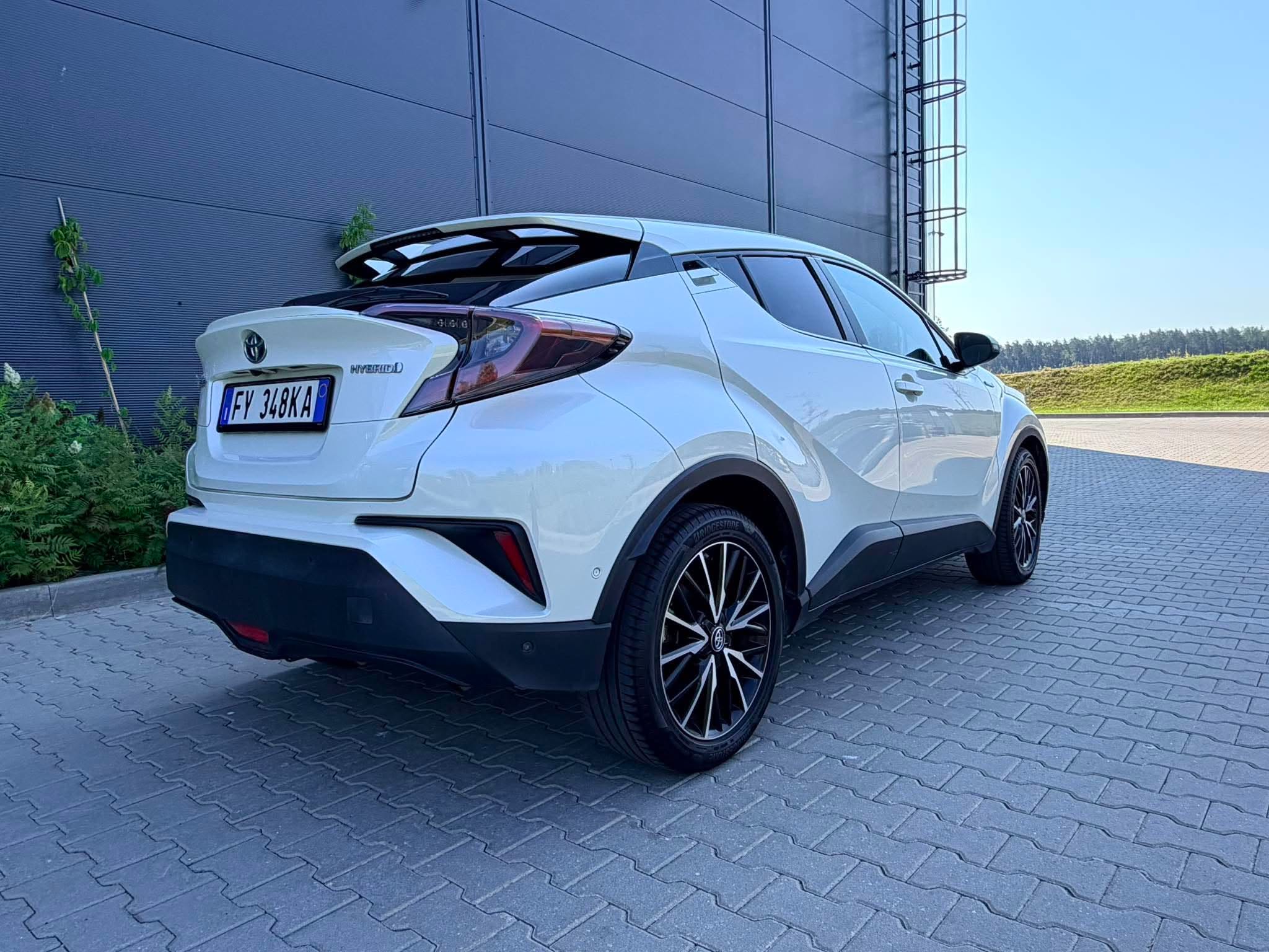2019 TOYOTA C-HR - Image 4