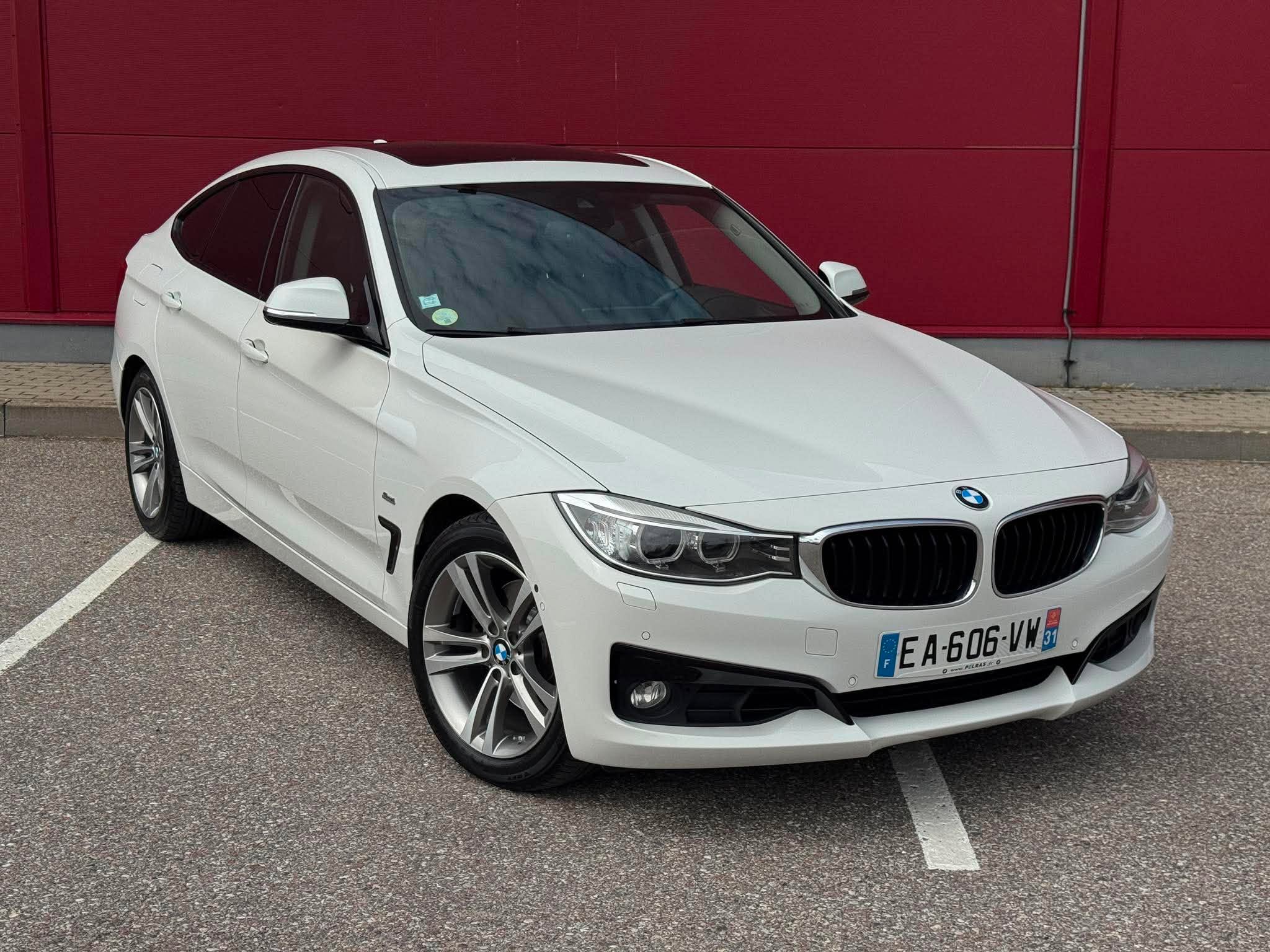 2016 BMW 330 GRAN TURISMO - Image 3