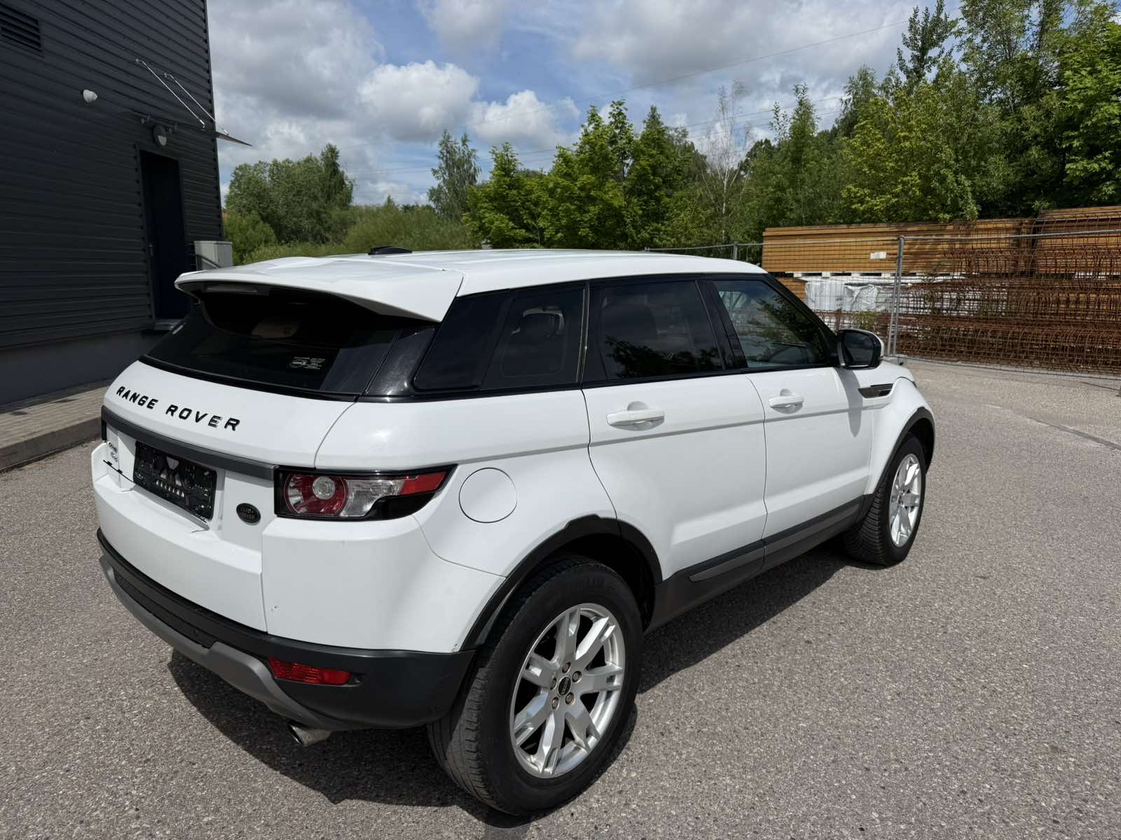 2011 LAND ROVER RANGE ROVER EVOQUE - Image 4