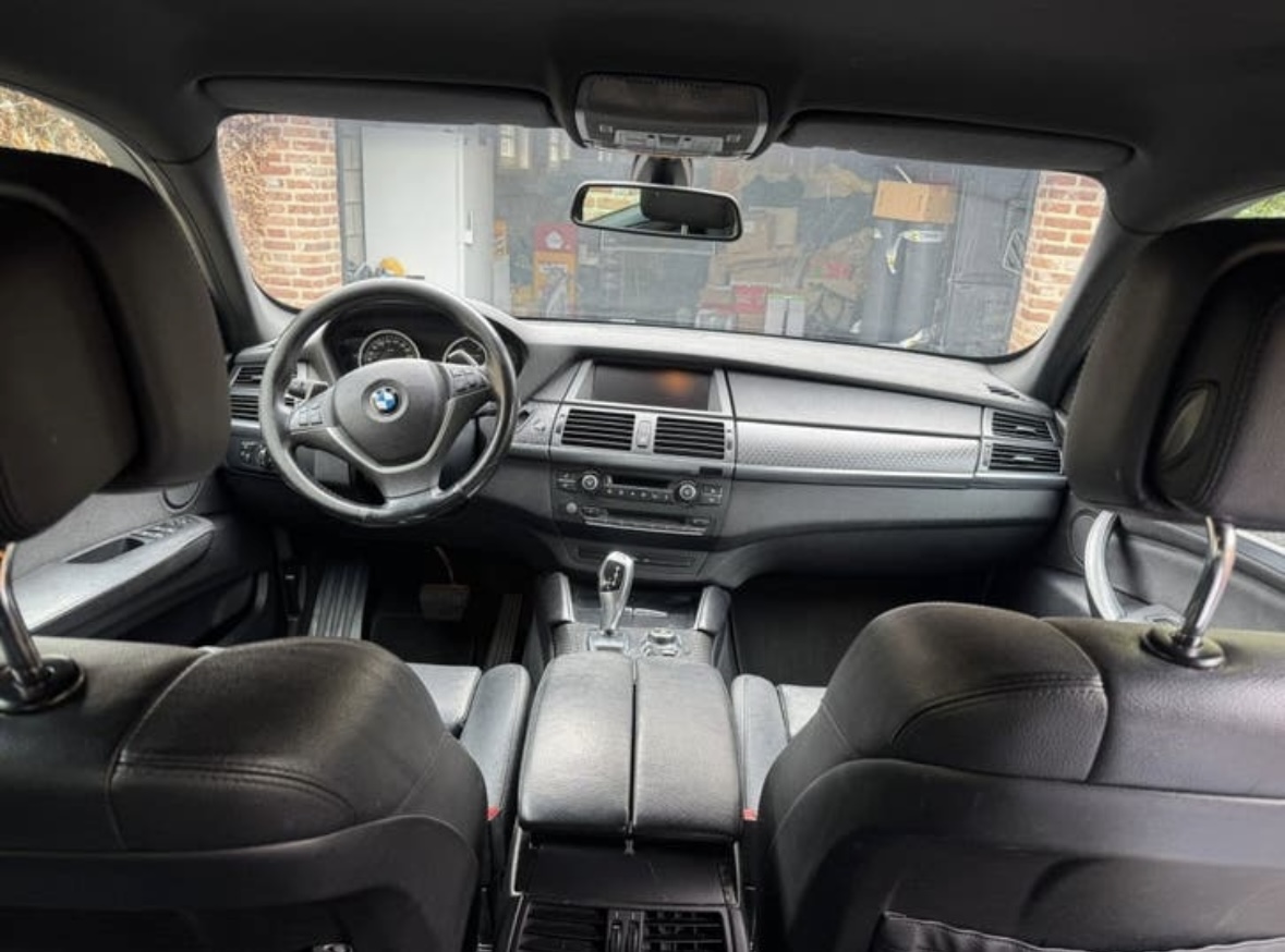 2012 BMW X6 - Image 7