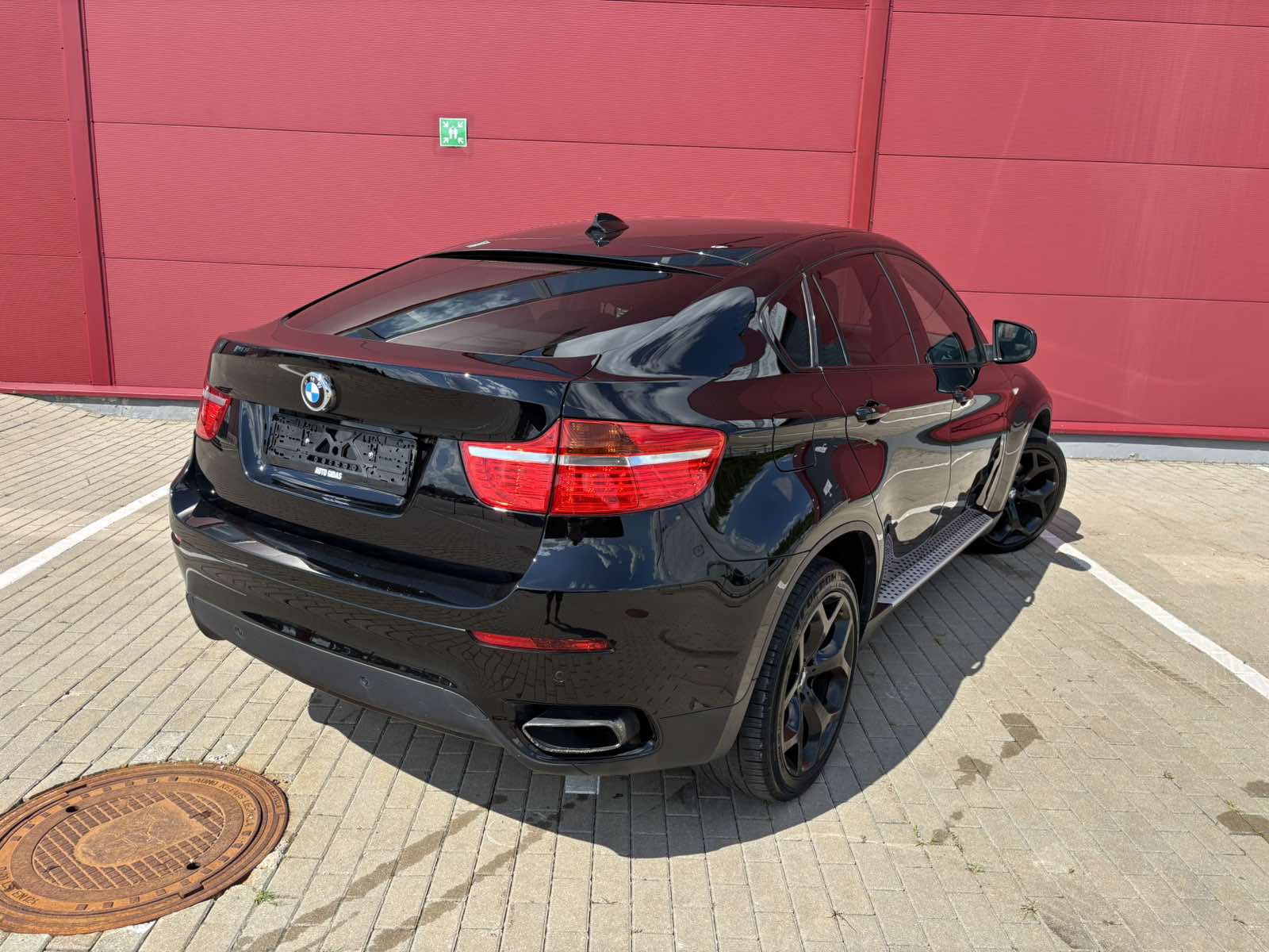 2012 BMW X6 - Image 4
