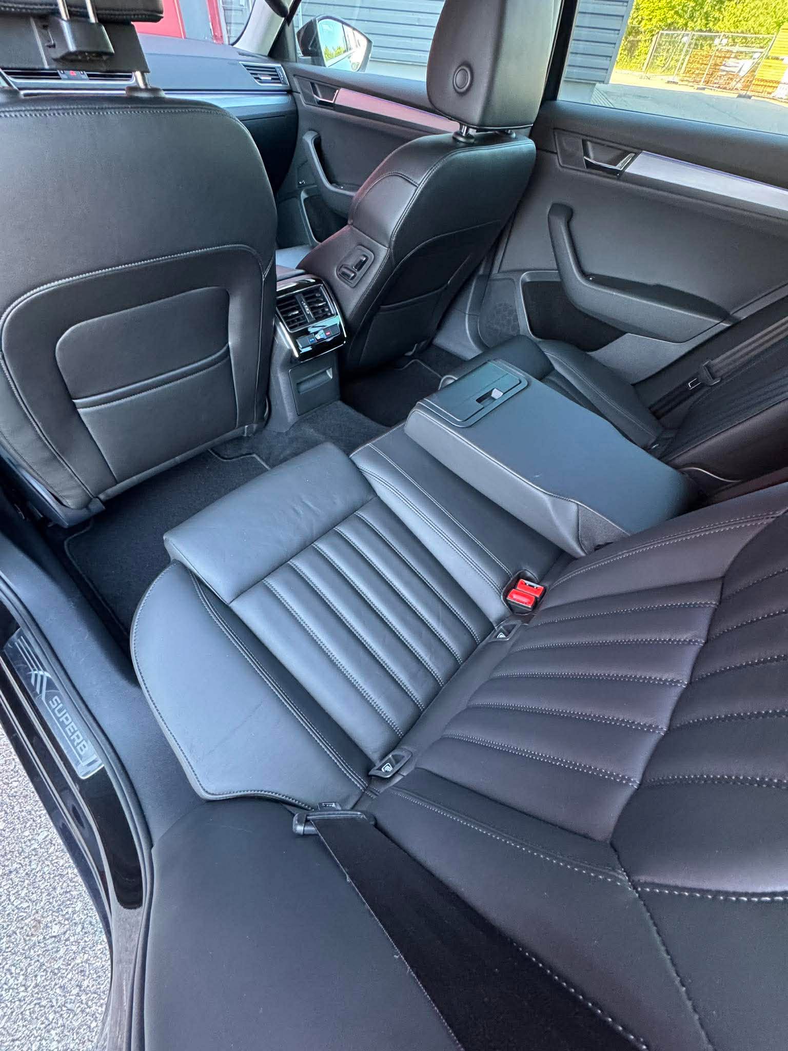 2018 SKODA SUPERB - Image 8
