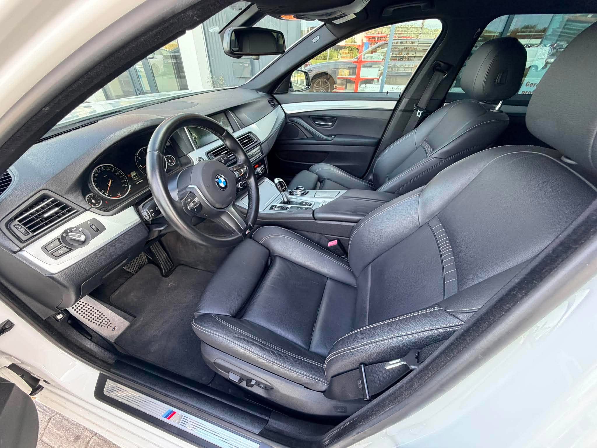 2014 BMW 520 - Image 7