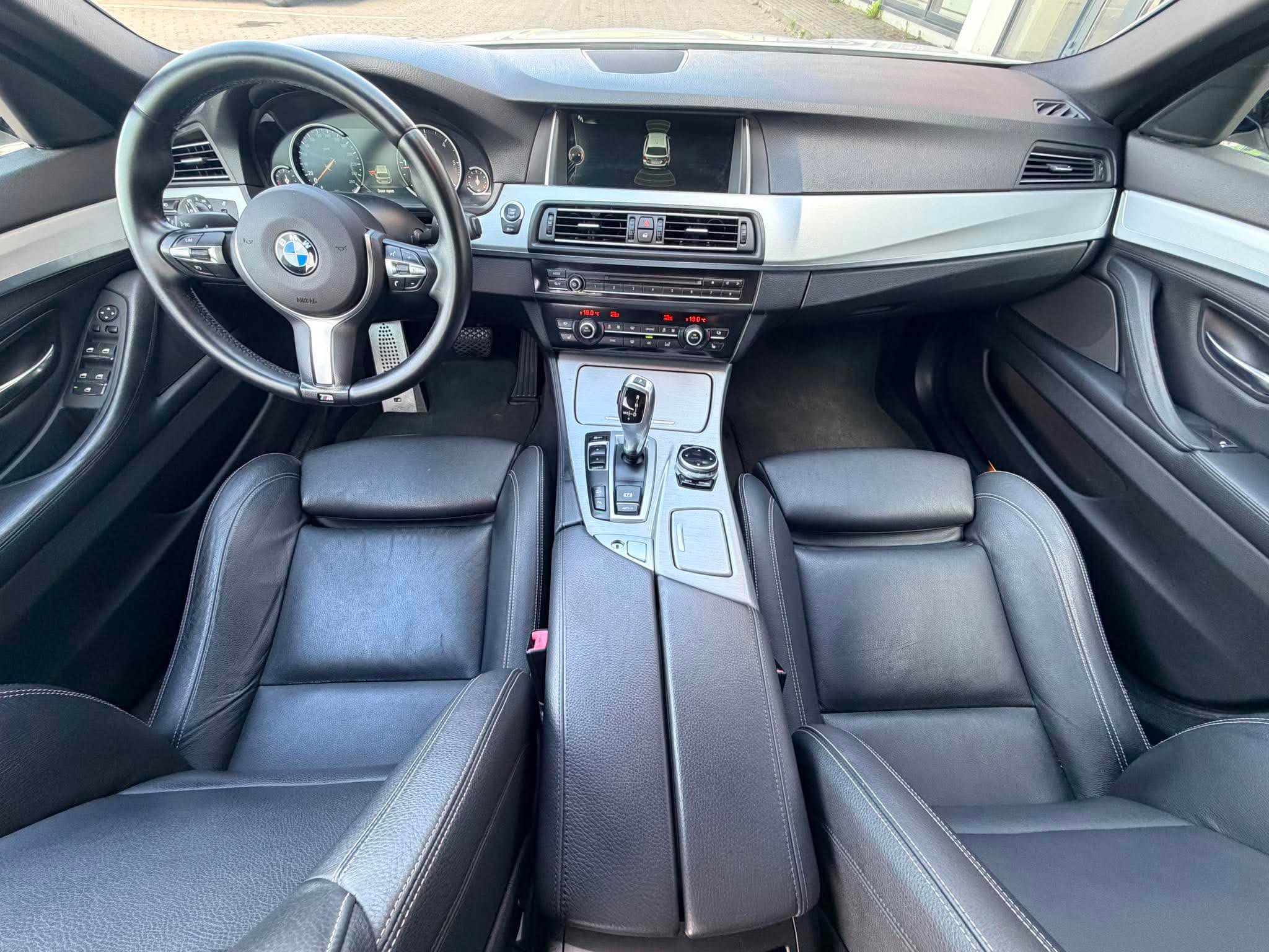 2014 BMW 520 - Image 6