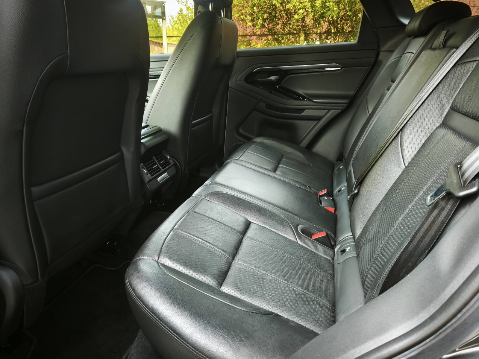 2020 LAND ROVER RANGE ROVER EVOQUE - Image 9