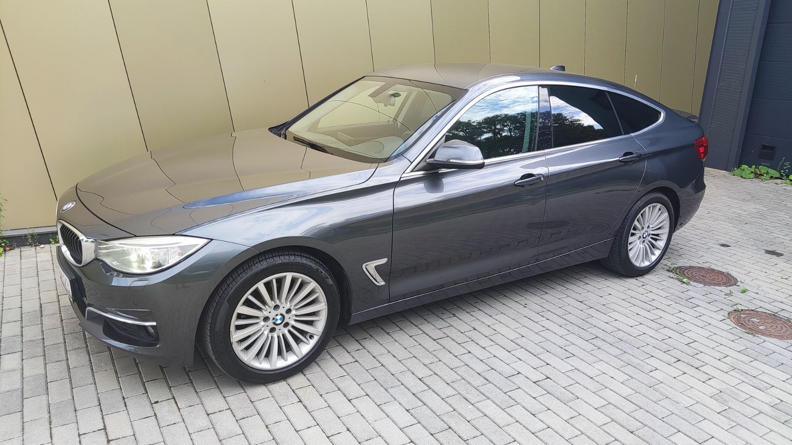 2013 BMW 320 GRAN TURISMO - Image 3