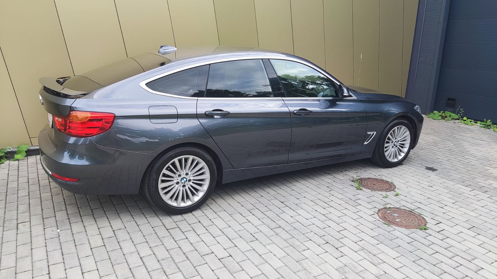 2013 BMW 320 GRAN TURISMO - Image 4