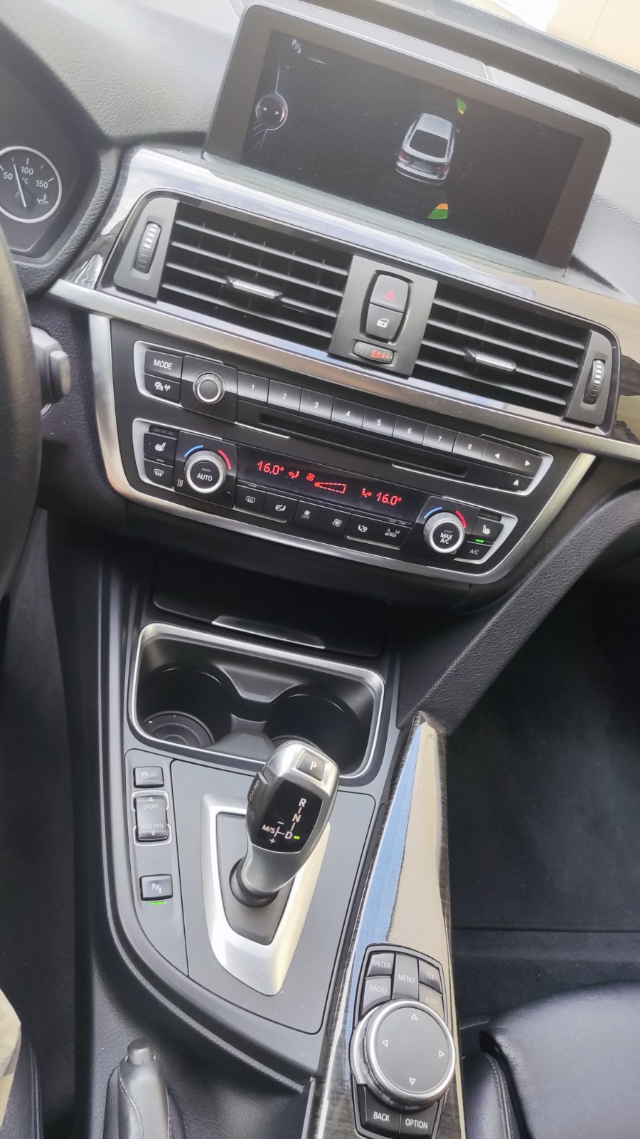 2013 BMW 320 GRAN TURISMO - Image 6