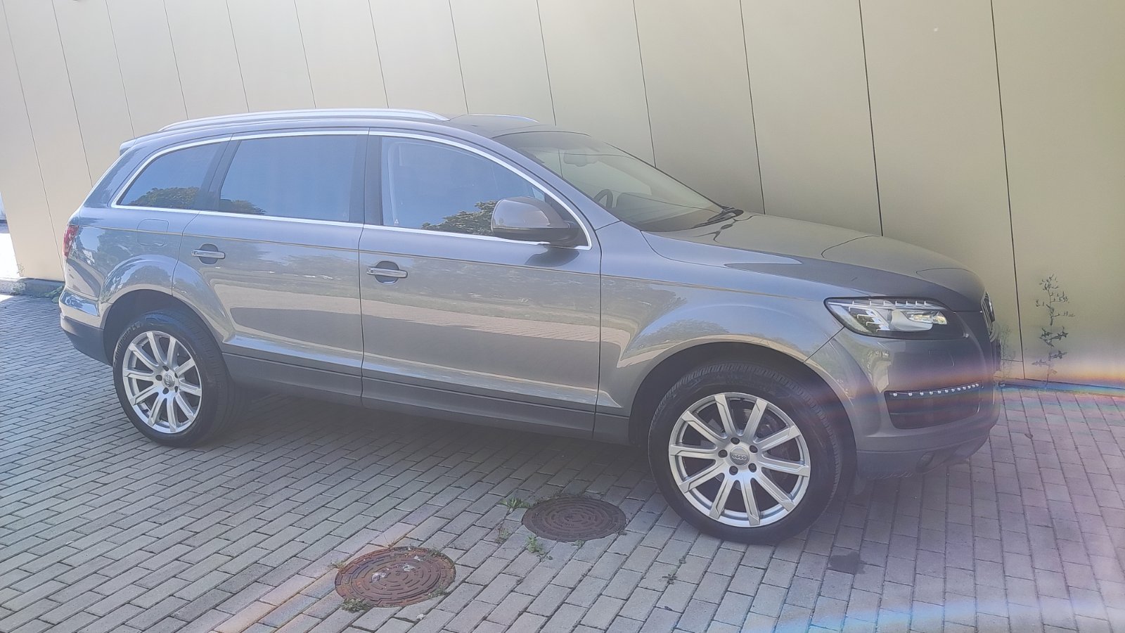2010 AUDI Q7 - Image 3