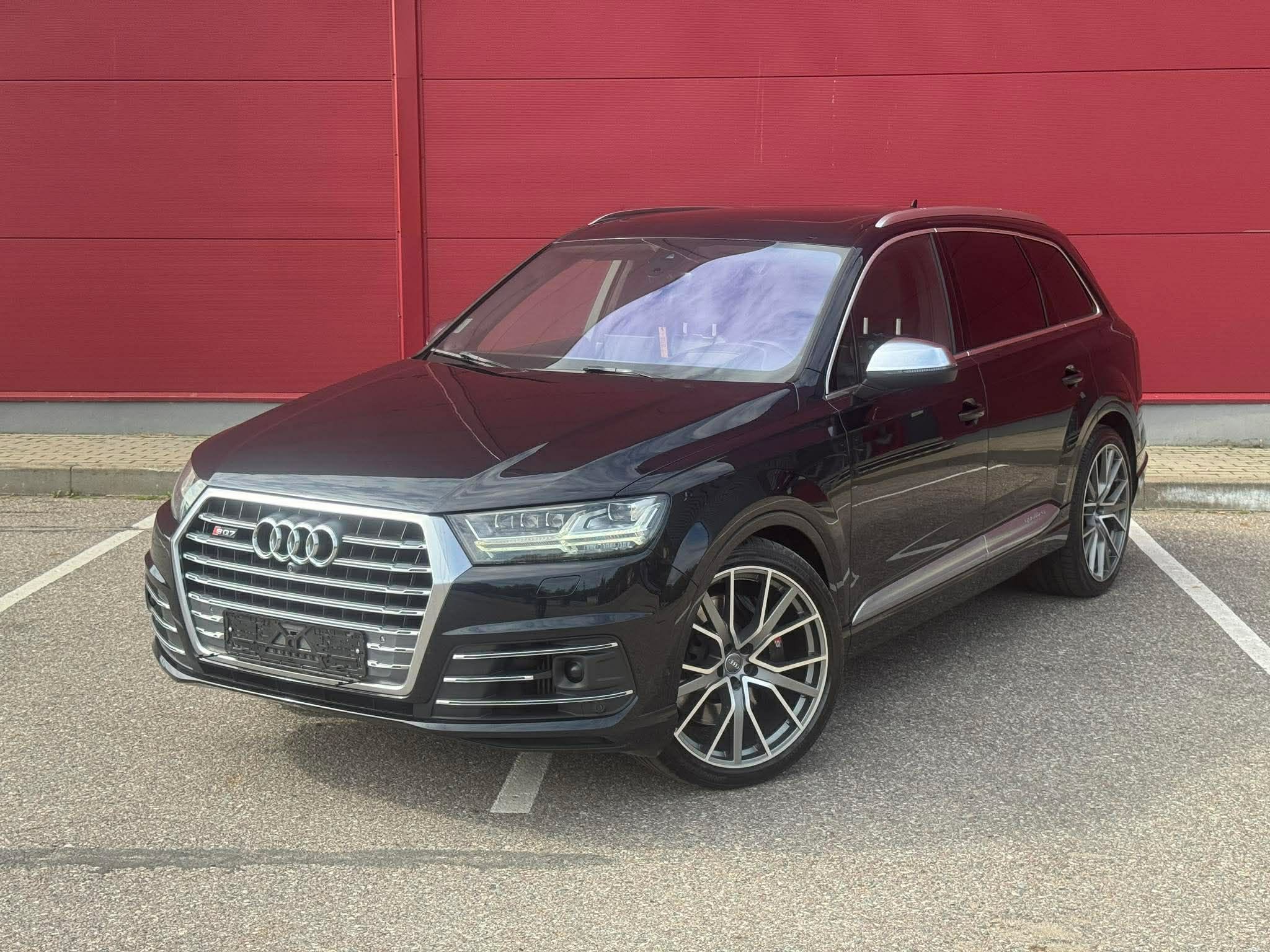 2017 AUDI SQ7