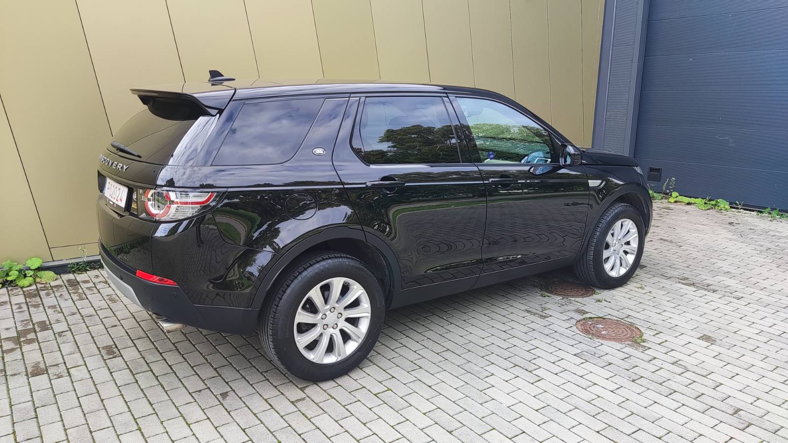 2016 LAND ROVER DISCOVERY SPORT - Image 2