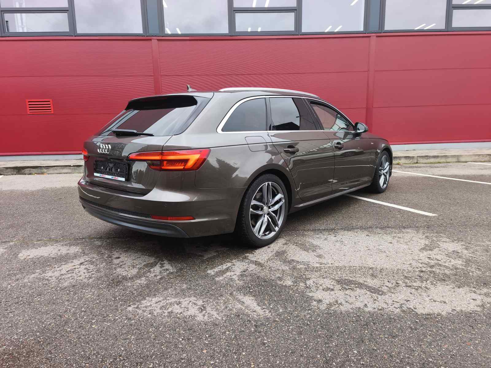 2016 AUDI A4 - Image 4