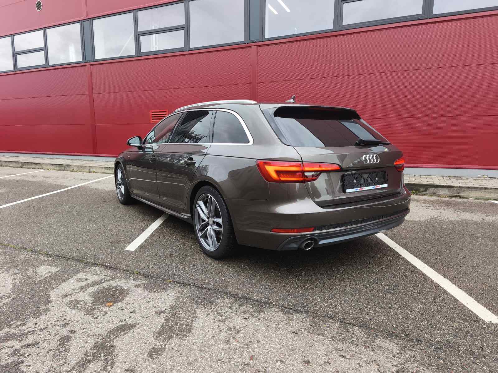 2016 AUDI A4 - Image 2