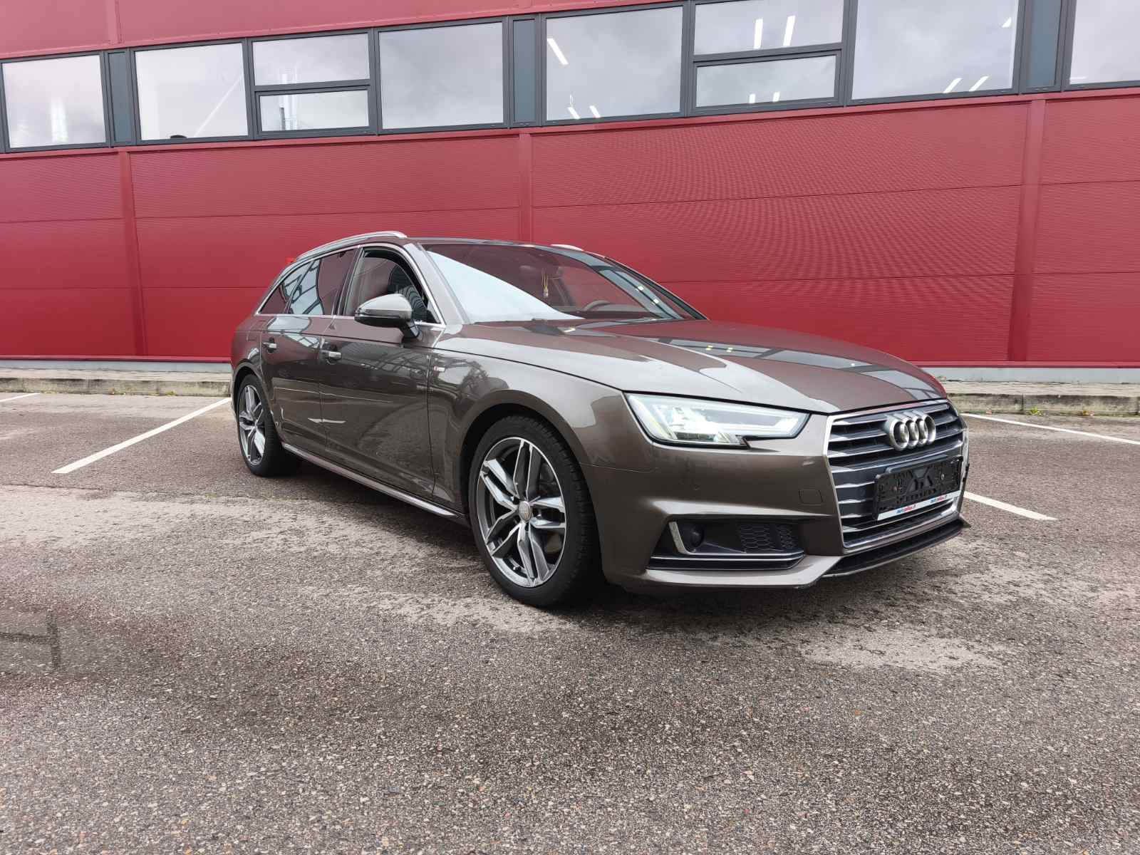 2016 AUDI A4 - Image 3