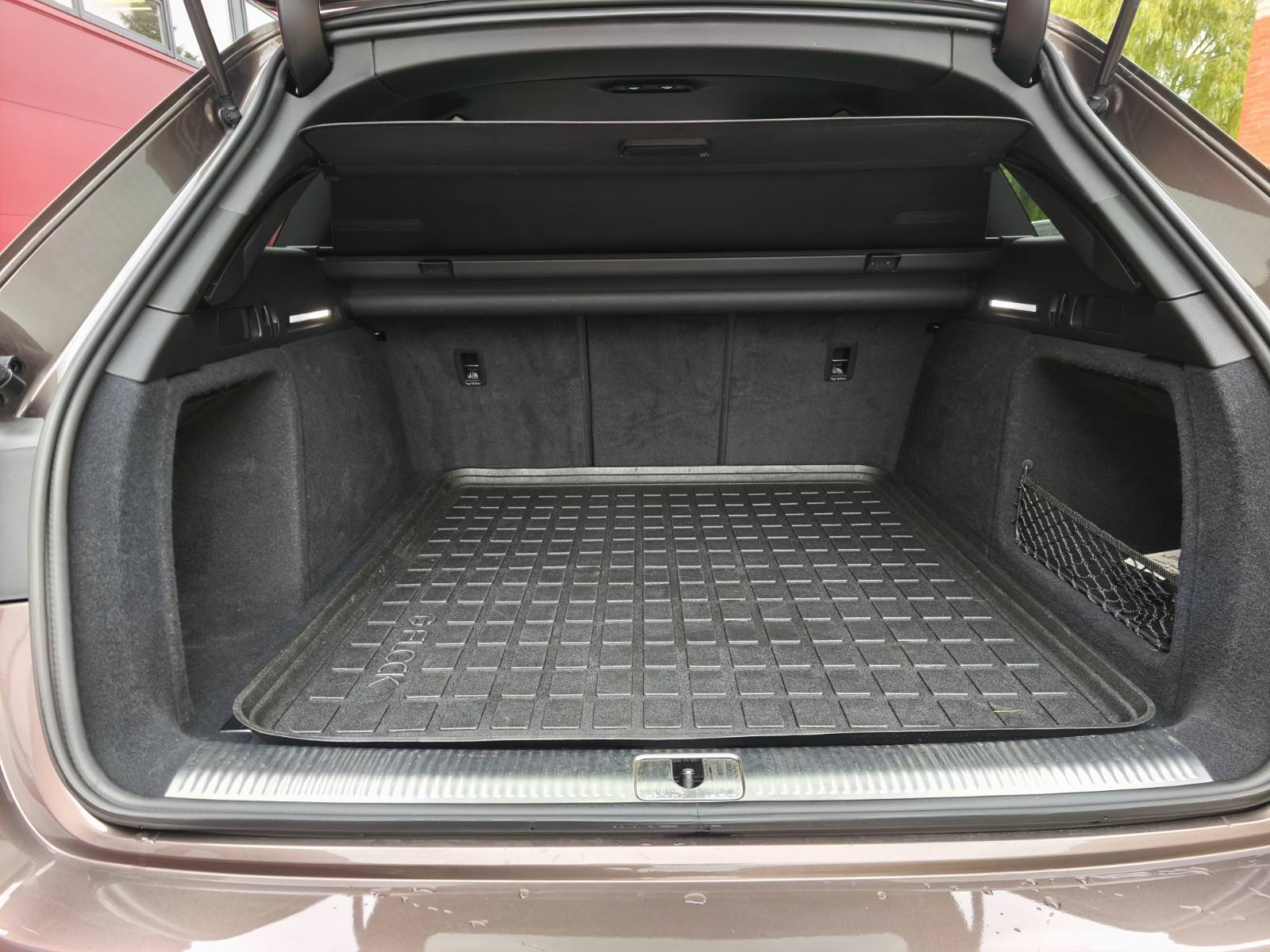 2016 AUDI A4 - Image 6