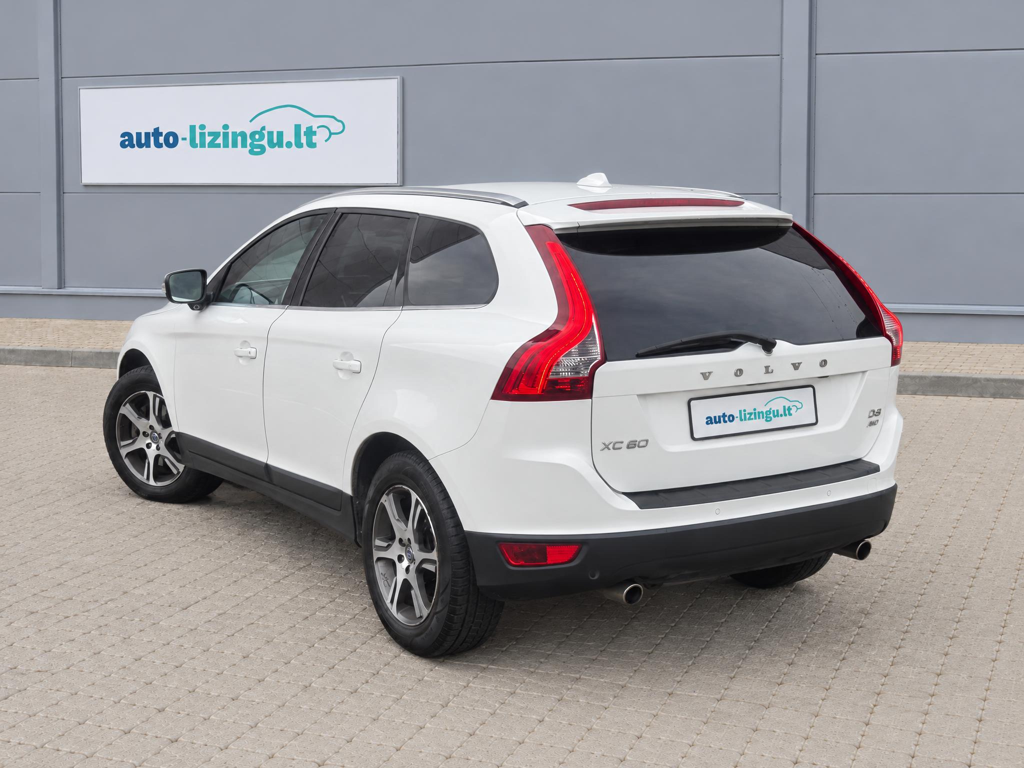 Volvo XC60 Visureigis – Auto-Lizingu.lt