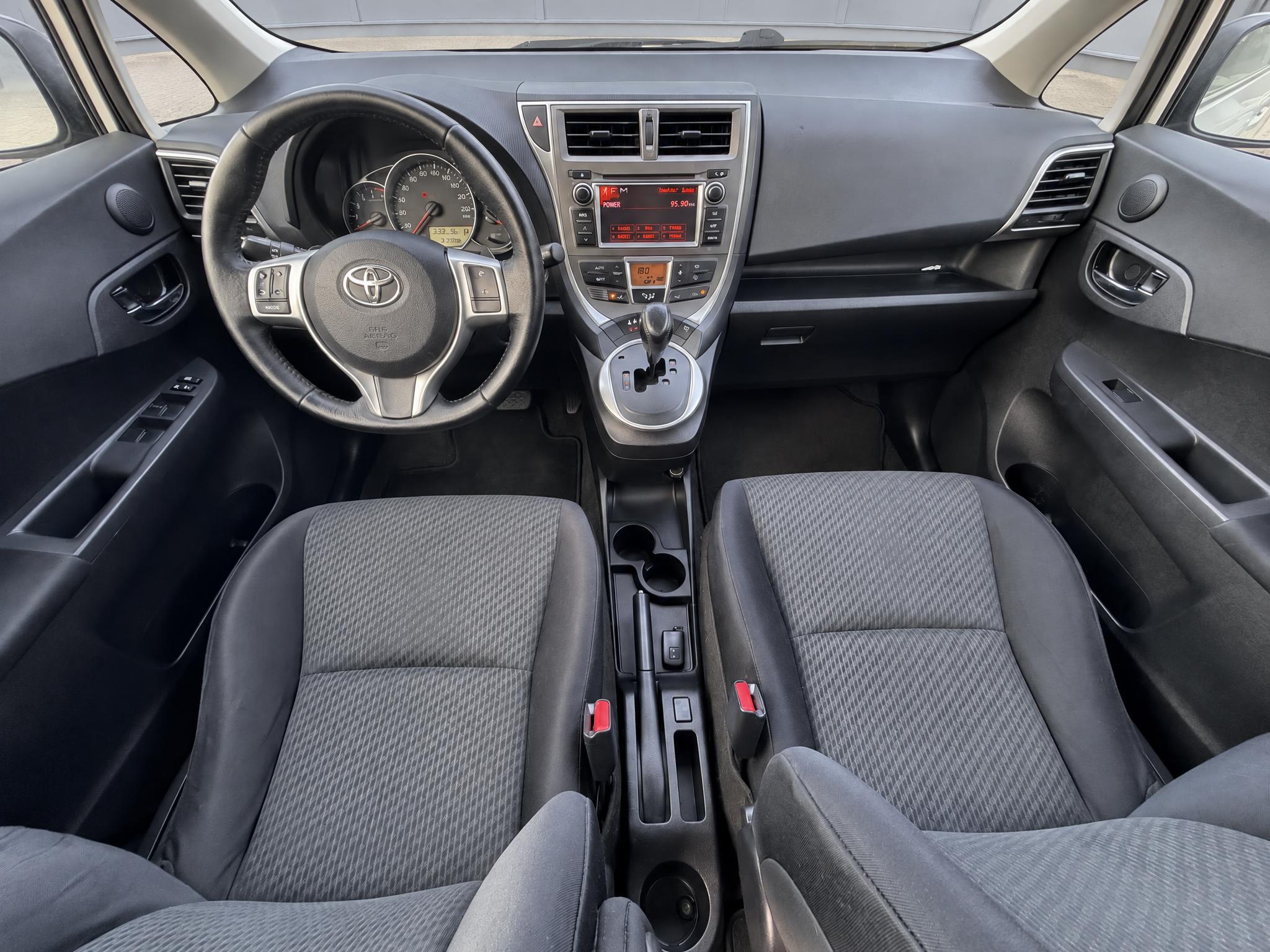Toyota Verso-S – Auto-Lizingu.lt